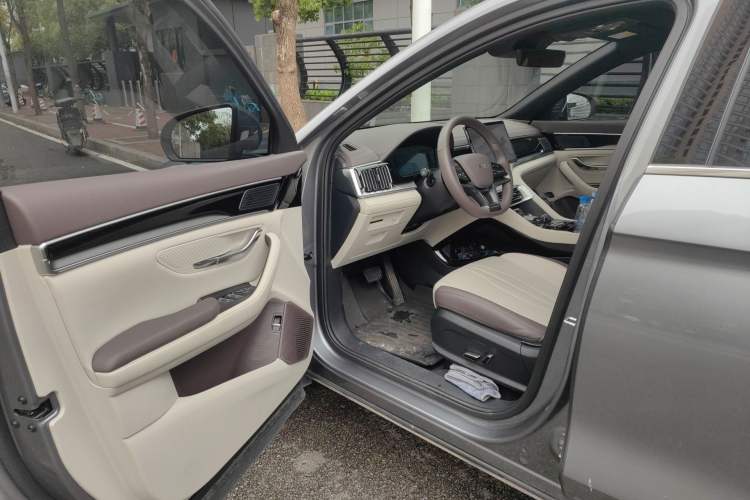 Used BYD Song L DM-i 2025 Intelligent Driving Version 112 km Leading Trim Driver Seat