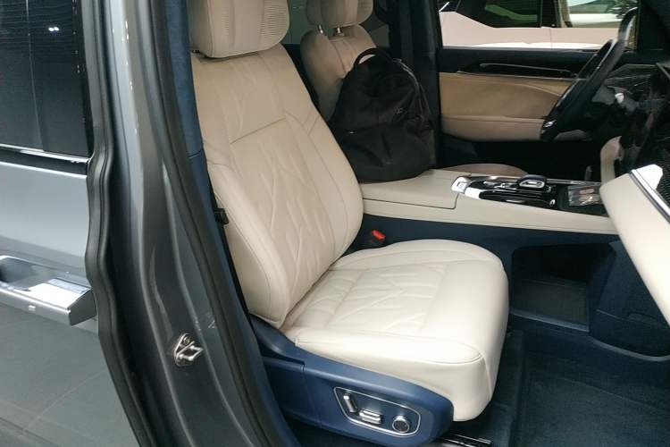 Used Zeekr 009 2024 Six-Seat Executive Version 4WD 108 kWh