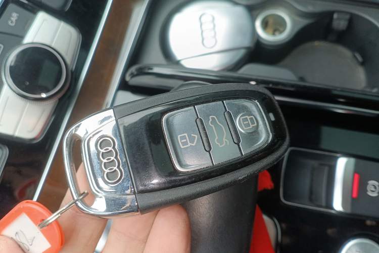 Used Audi A8 2014 A8L 45 TFSI quattro Comfort model