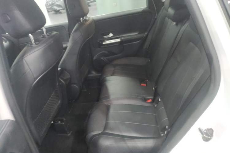 Used Mercedes-Benz B-Class 2022 Second Facelift B 200 Fashion Edition