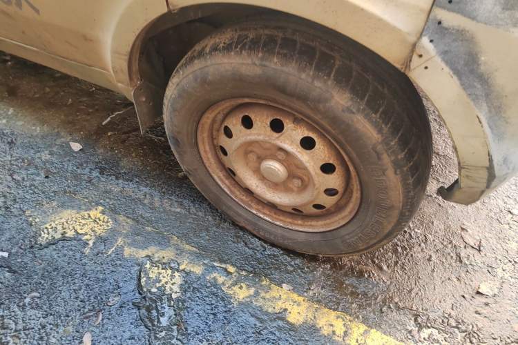 Used Wuling Rongguang 2011 1.2L Base Version
