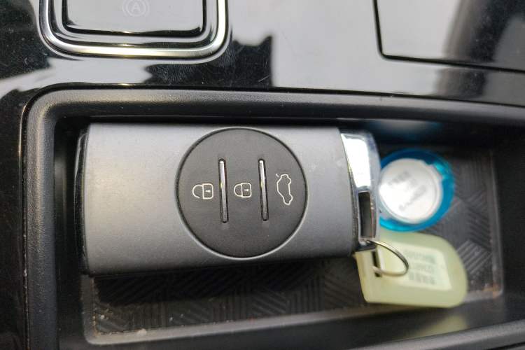 Used EXEED Zhuifeng C-DM 2022 1.5 TCI-DHT 105 km Yufeng Xing Edition