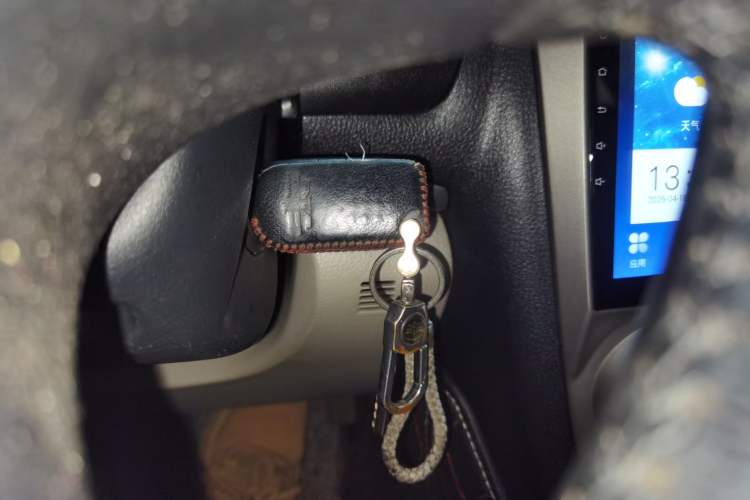 Used Bestune B50 2012 1.6L manual sunroof version Vehicle Key