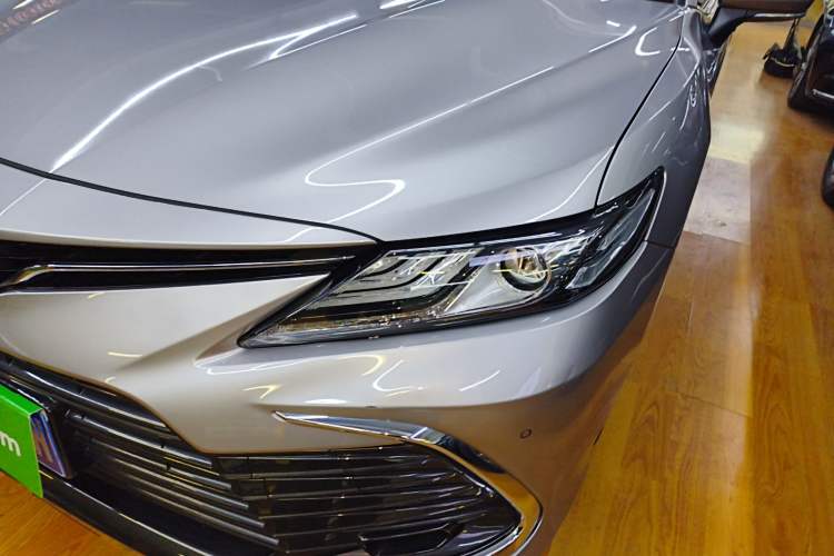 Used Toyota Camry 2021 2.0G Luxury Edition
