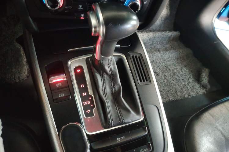 Used Audi A5 2013 Cabriolet 40 TFSI