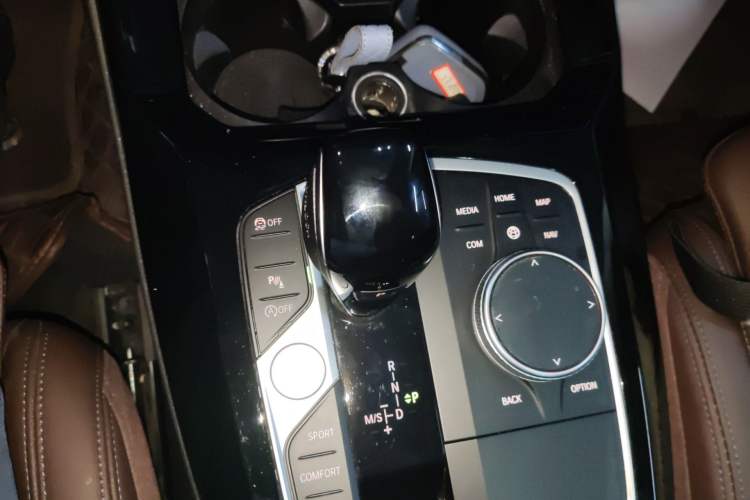 Used BMW X3 2022 Restyled xDrive25i M Sport Package Gear Lever