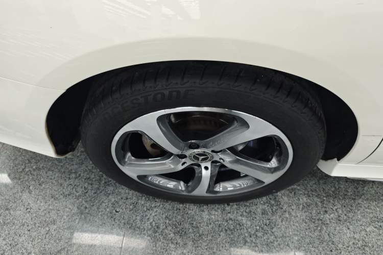 Used Mercedes-Benz E-Class 2017 E 300 L Sporty and Stylish Model
