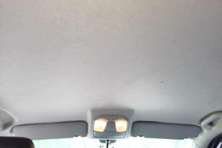 Used SAIC MAXUS T60 2017 2.8T Diesel Manual Two-Wheel Drive High-Ride Comfort Plus Long-Body Emission Standard V
