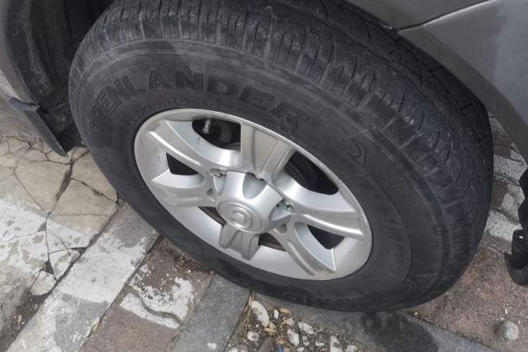 Used Haval H5 Classic 2010 European-style Edition 2.4L Four-Wheel Drive Comfort Model
