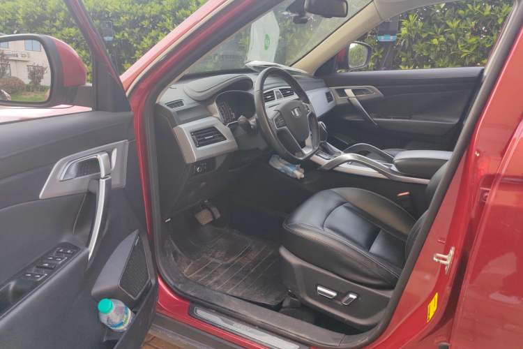 Used Geely Auto Emgrand X7 Sport 2016 1.8TD Automatic Smart Model Driver Seat