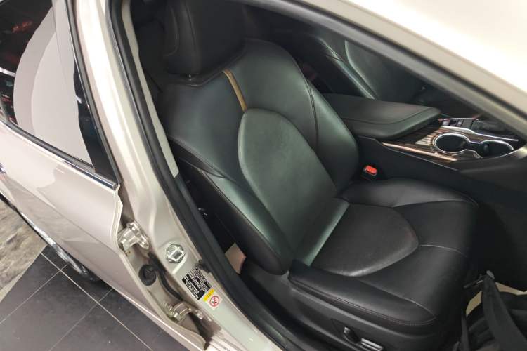 Used Toyota Camry 2018 2.0G Luxury Edition