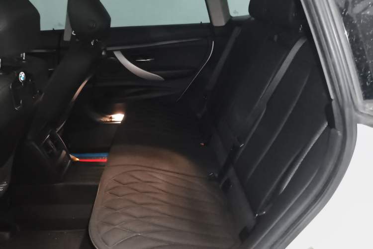 Used BMW 3 Series GT 2017 320i Sport Edition