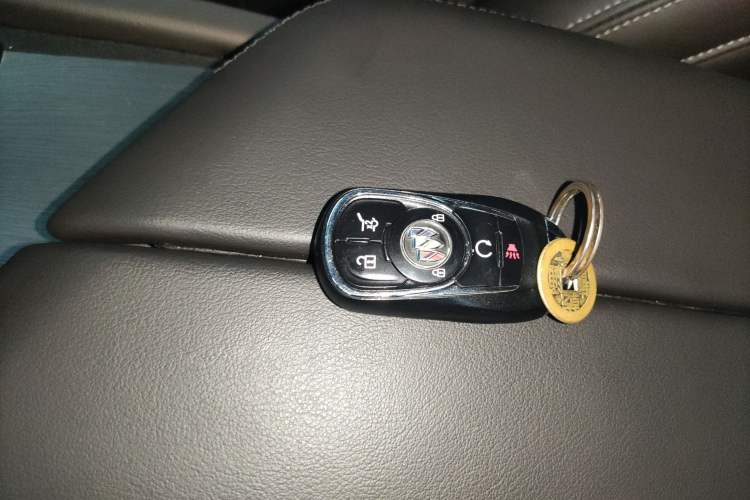 Used Buick Enclave 2020 28T Two-Wheel Drive Prestige Version