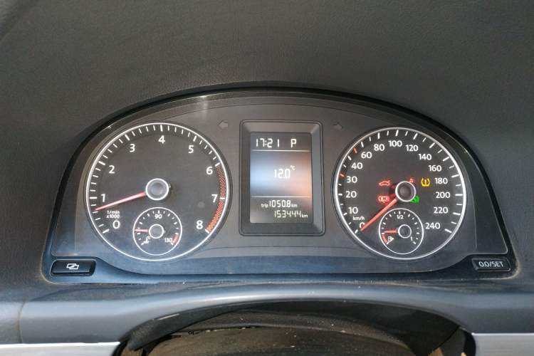 Used Volkswagen Touran 2011 1.4T DSG Zhiya Edition 5 Seats Instrument Cluster