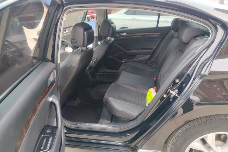 Used Volkswagen Magotan 2018 330TSI DSG Luxury Model