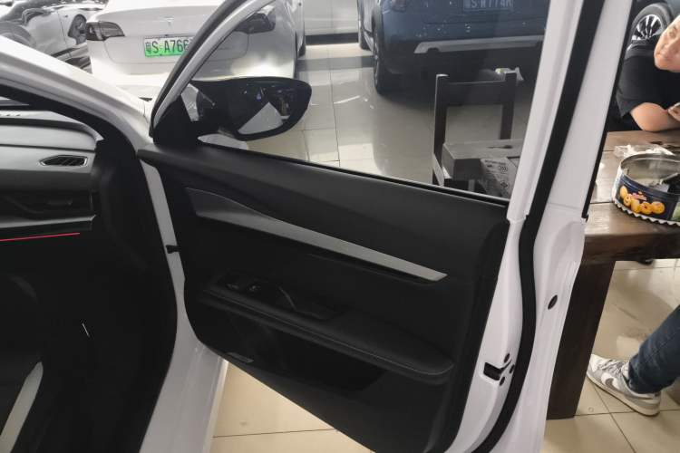 Used MG 5 Scorpio 2022 1.5T Trophy Sport Luxurious Edition