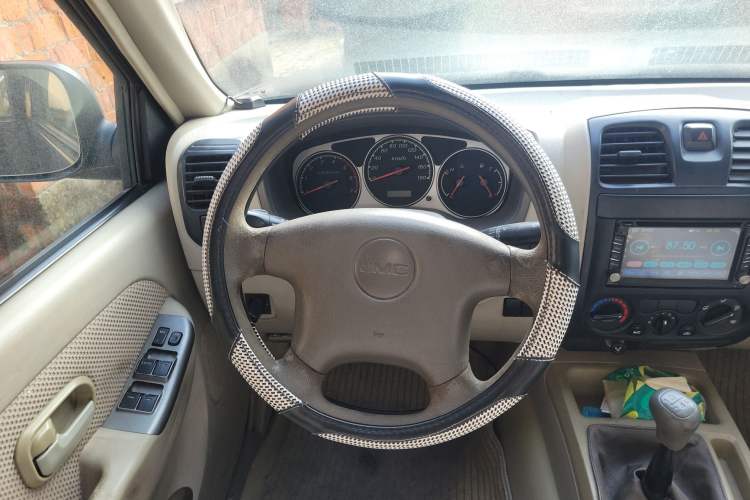 Used JMC Baodian 2013 2.8T Two-Wheel-Drive Diesel Comfort Value Edition
