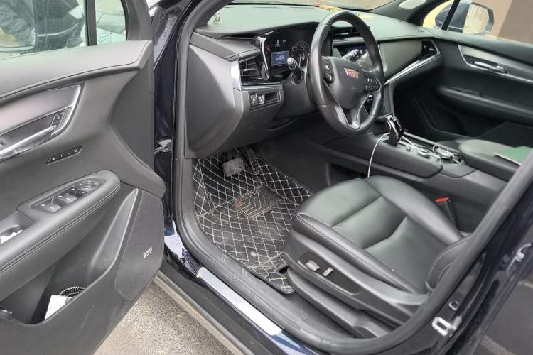 Used Cadillac XT6 2020 28T Six-Seater Fashion Edition