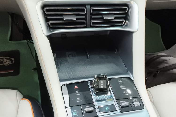 Used BYD Song PLUS New Energy 2024 Honor Edition EV 520km Premium Model