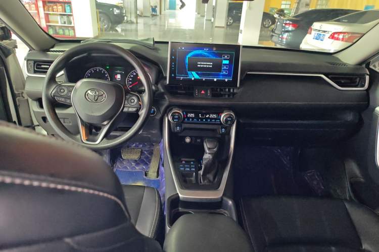 Used Toyota Wildlander 2020 2.0L CVT 4x4 Luxury Edition