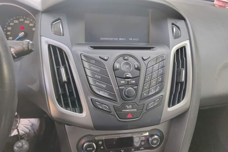 Used Ford Focus 2012 Hatchback 1.6L Automatic Fashion Edition
