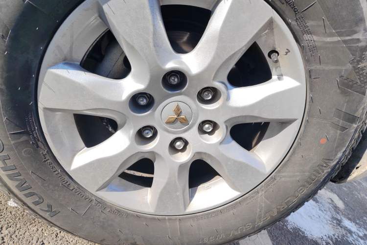 Used Mitsubishi Pajero (Import) 2020 3.0L Automatic Standard Edition
