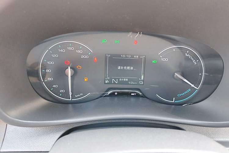 Used Wuling Hongguang New Energy 2025 Model Range-Extending Hybrid 150KM Comfort Edition Instrument Cluster