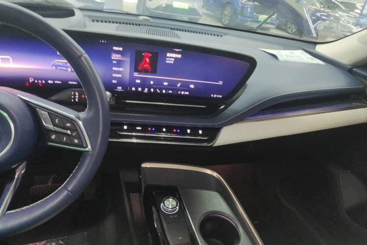 Used Buick E5 2023 Avia Four-Wheel Drive Version