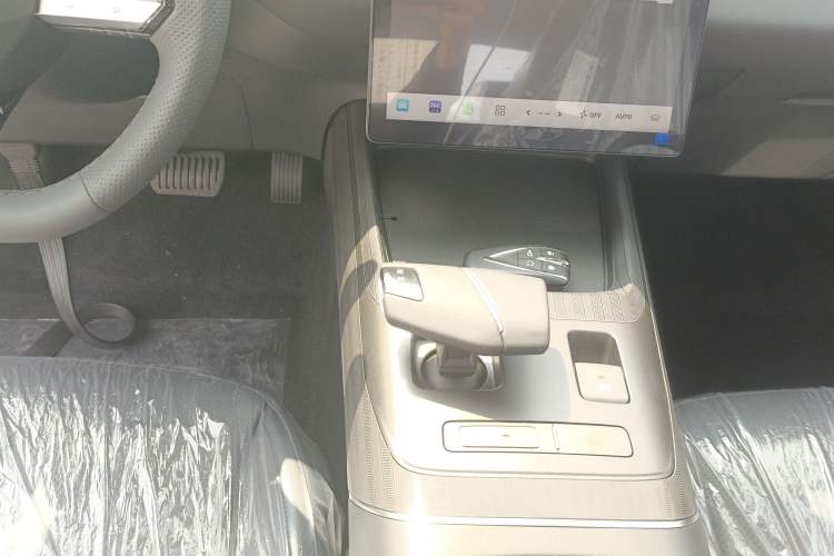 Used CHANGAN Eado 2025 Blue Whale 1.5T 500Bar Prestige Model
