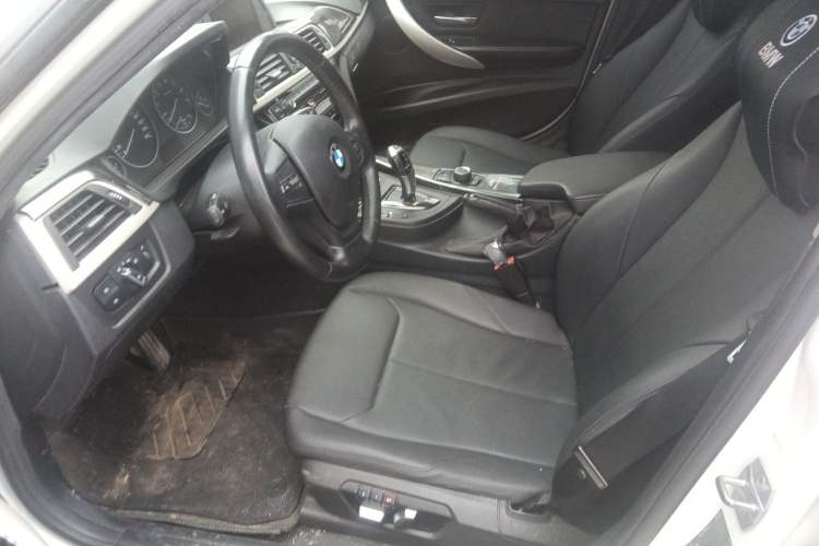 Used BMW 3 Series 2016 320Li Ambition Model
