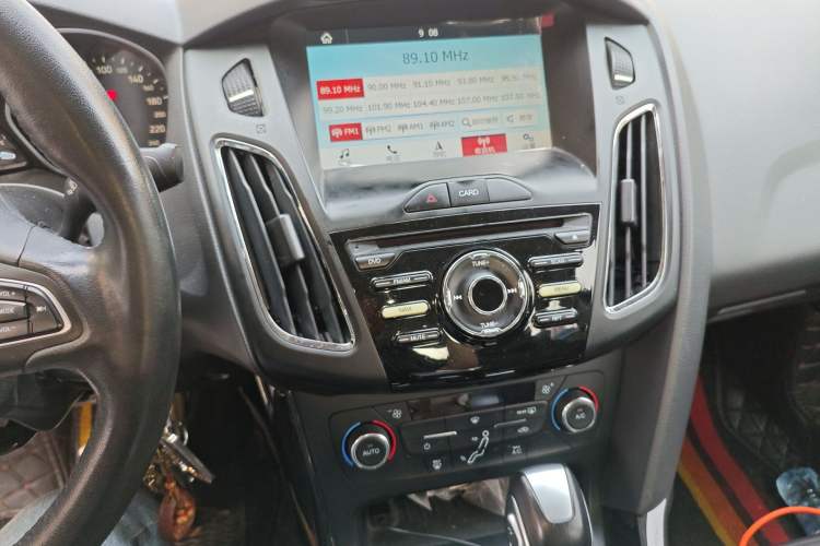 Used Ford Focus 2017 Sedan 1.6L Automatic Fashion Edition Smart Drive Version