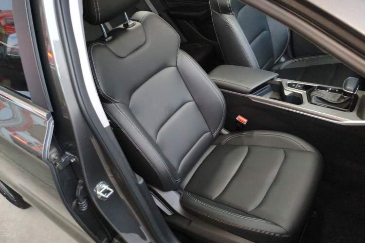 Used Geely Auto Emgrand 2025 4th Generation 1.5L CVT Luxury Version