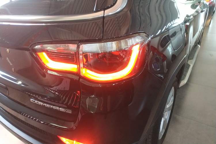 Used Jeep Compass 2019 220T Automatic Family Edition