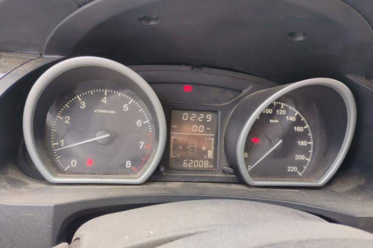 Used Zotye T600 2014 1.5T Manual Luxury Model
