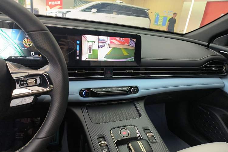 Used GAC Trumpchi EMPOW 2023 Shadow Leopard H Smart Hybrid Edition
