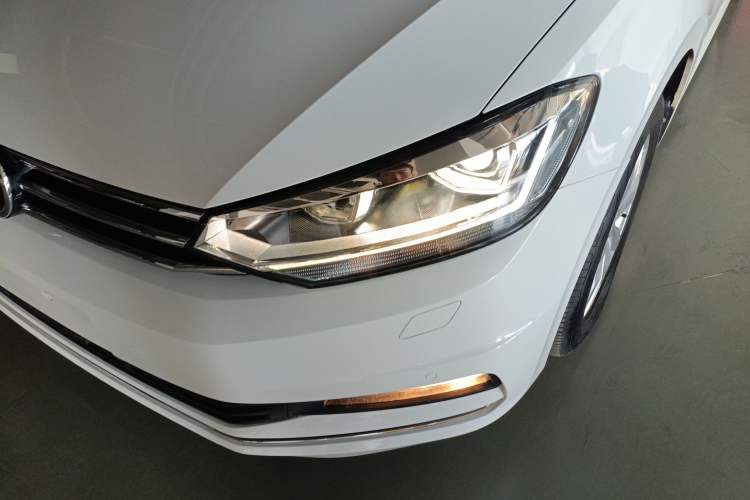 Used Volkswagen Touran 2016 Volkswagen Touran L 280TSI DSG Comfort Edition