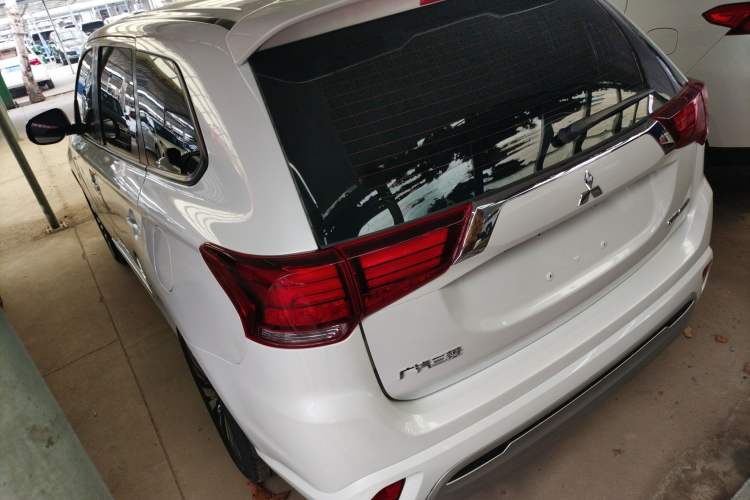 Used Mitsubishi Outlander 2021 Revised Version 2.0L Two-Wheel Drive Comfort Edition 5 Seats