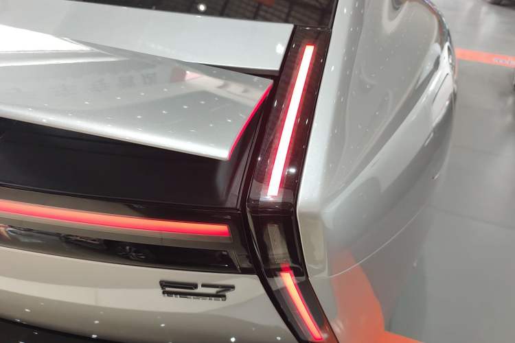 Used XPeng P7 2025 Model—820 Ultra Long Range Ultra
