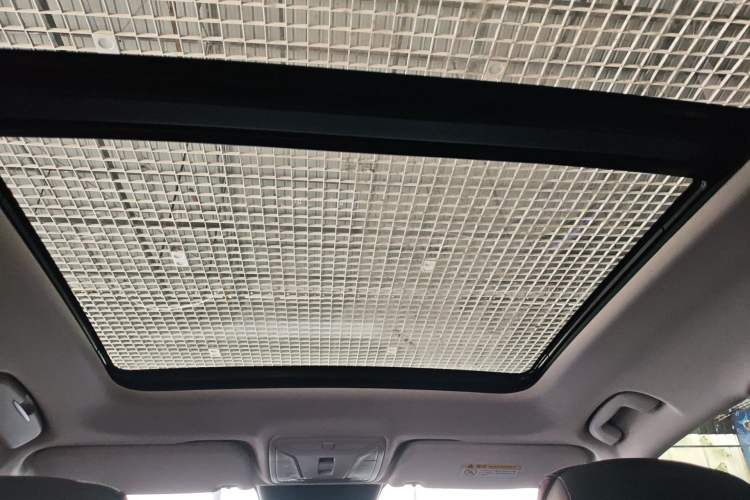 Used Hongqi HS5 2022 Revised Version 2.0T Smart Connect Flagship Edition
