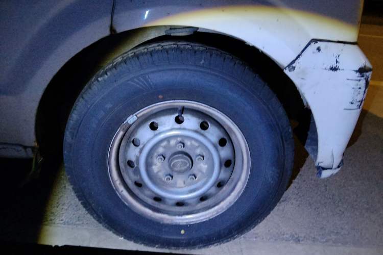 Used Ruichi EC35 2019 EC35 II model Right Front Wheel Hub