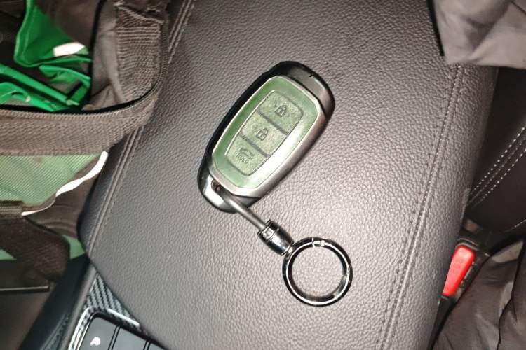 Used Hyundai Santa Fe 2020 380 TGDi Automatic Two-Wheel Drive DLX Prestige Edition
