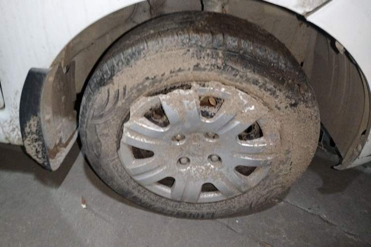 Used Dongfeng Fengon 330 
