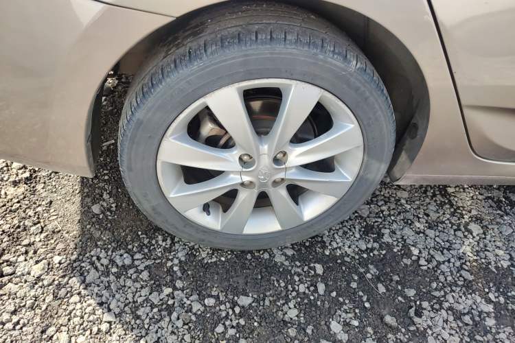 Used Hyundai Verna (older generation) 2014 1.4L Manual Top-Tier Model TOP
