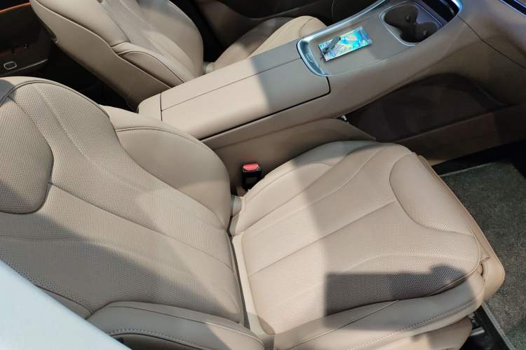 Used Leapmotor C11 2026 Range-Extended 300 LiDAR Prestige Edition Right Front Seat