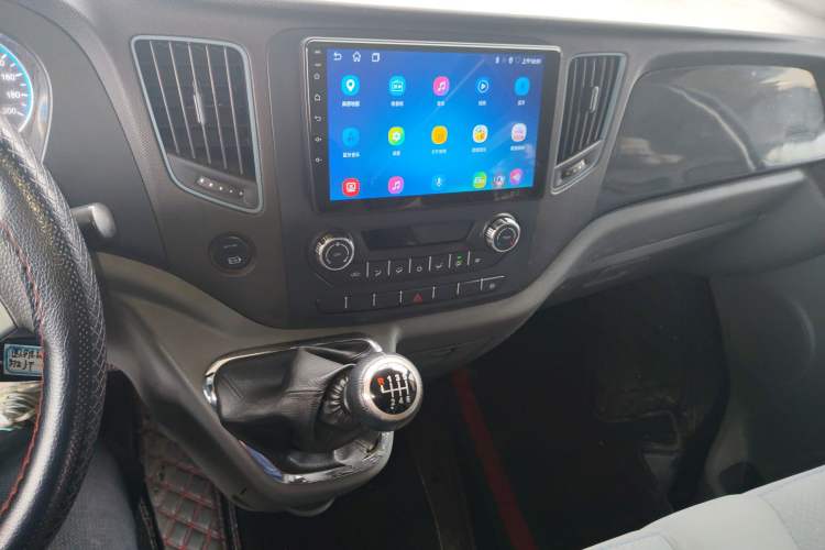 Used Foton Toano 2024 Joyear Multi-Function 2.0T Manual Long-Wheelbase Mid-Roof Model with Single Rear Tire Available in 5/6/7/9-Seater Configurations