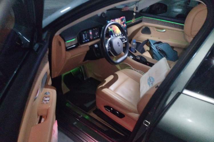 Used Hima AITO M5 2022 Range-Extended Rear-Drive Standard Version Driver Seat