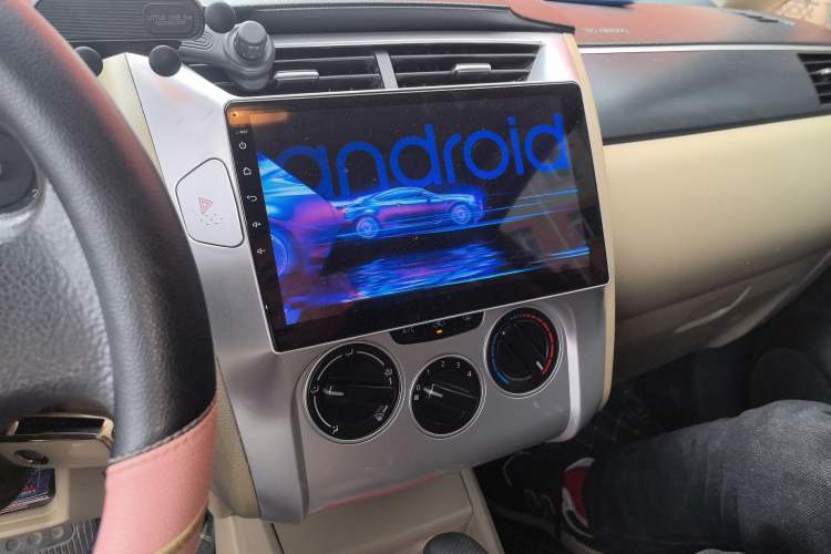 Used Venucia R50 2013 1.6L Automatic Luxury Edition