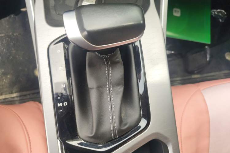 Used Geely Auto Emgrand 2022 4th Generation 1.5L CVT Flagship Model Gear Lever