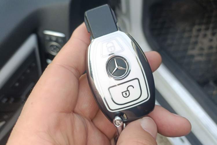 Used Mercedes-Benz GLK-Class 2013 Facelift GLK 300 4MATIC Fashion Edition