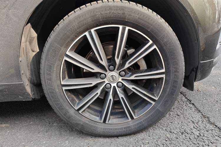 Used Volvo XC60 2021 T5 4x4 Smart Luxury Edition